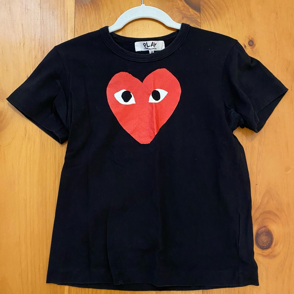 PLAY Comme Des Garçons tshirt Medium
